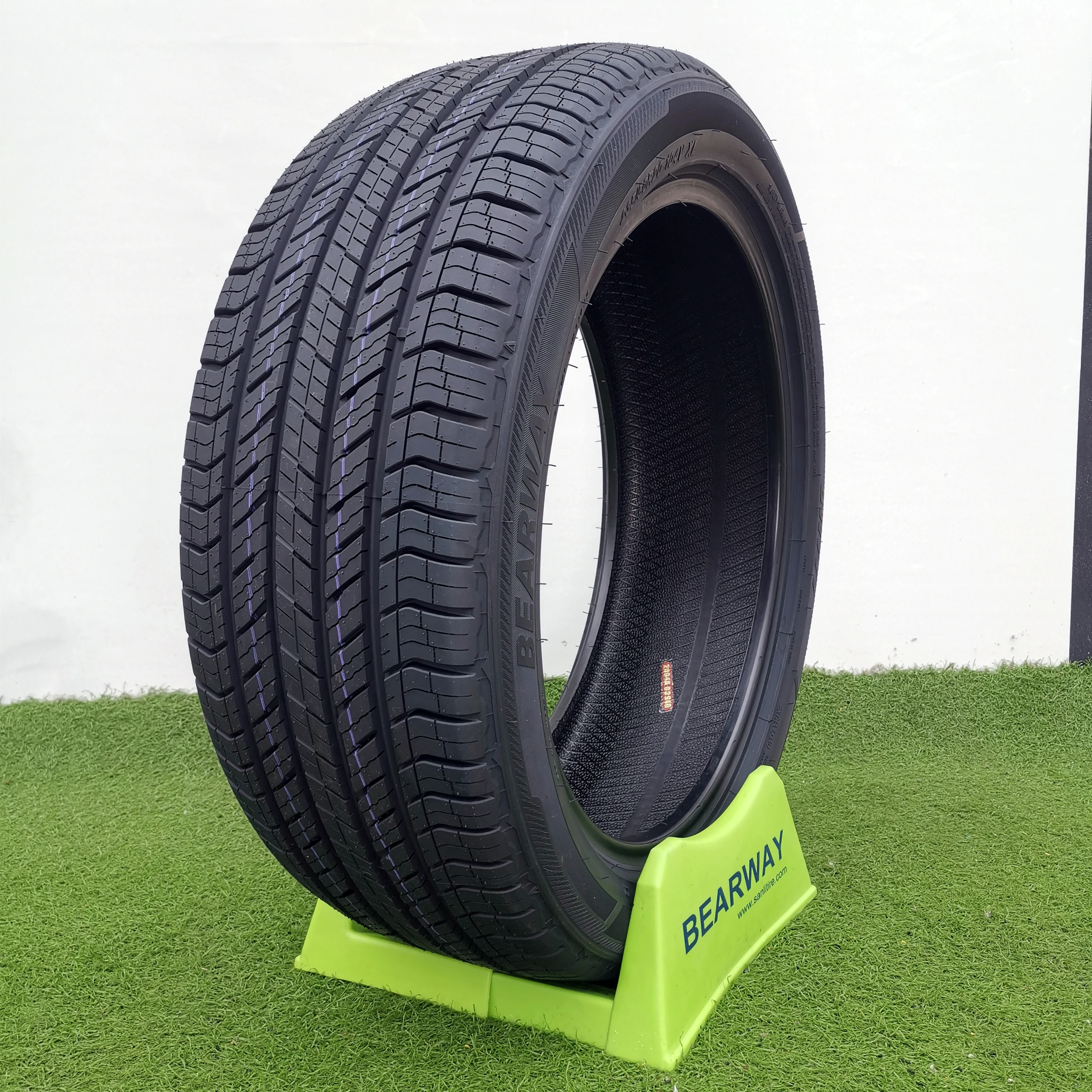 Bearway 235/50R20 104V XL BW777 Performance All Season Tire