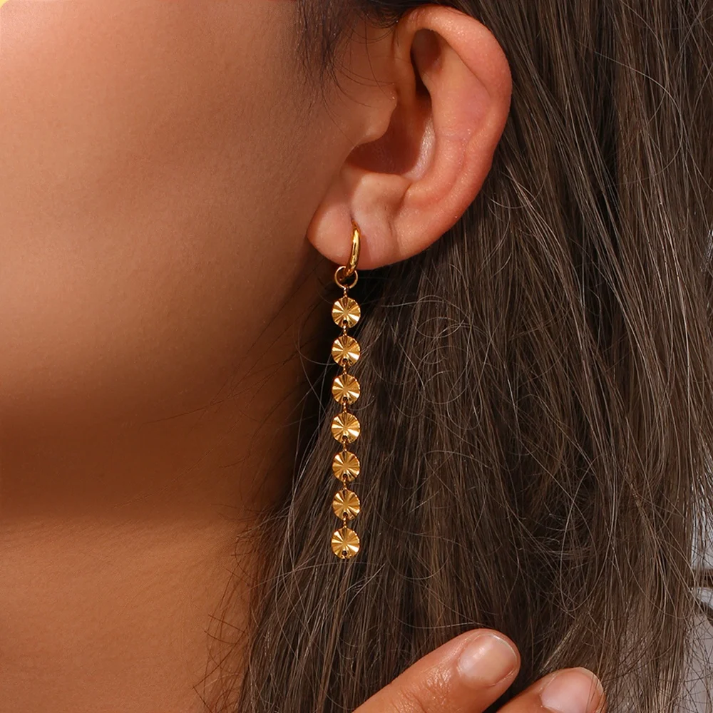 Pendientes De Aro De 13 Mm Chapados En Oro De 14 Quilates Con Piedra De Nacimiento Estilo Zafiro De Septiembre De Asos Design