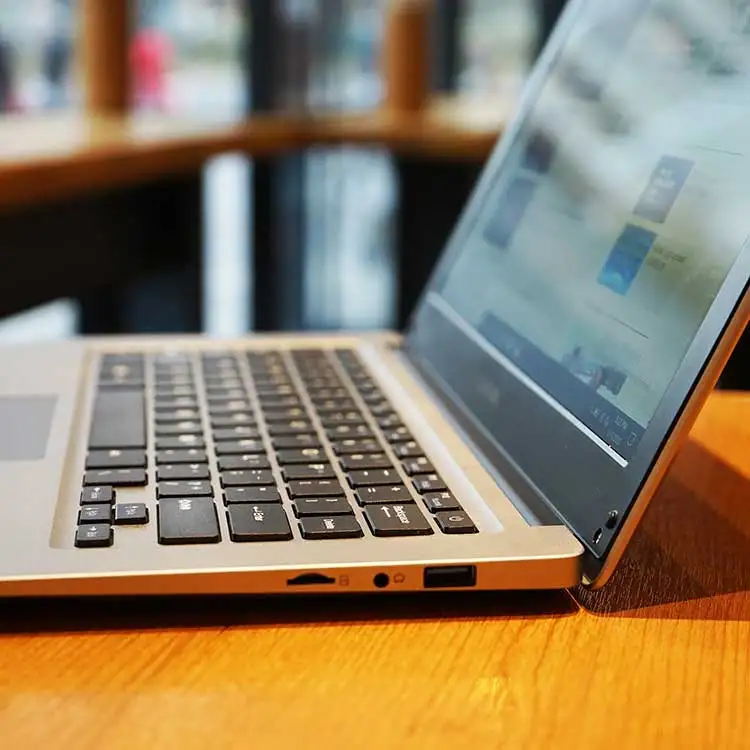 CHUWI Herobook Pro - Refurbished Intel Notebook (14.1 Inch)