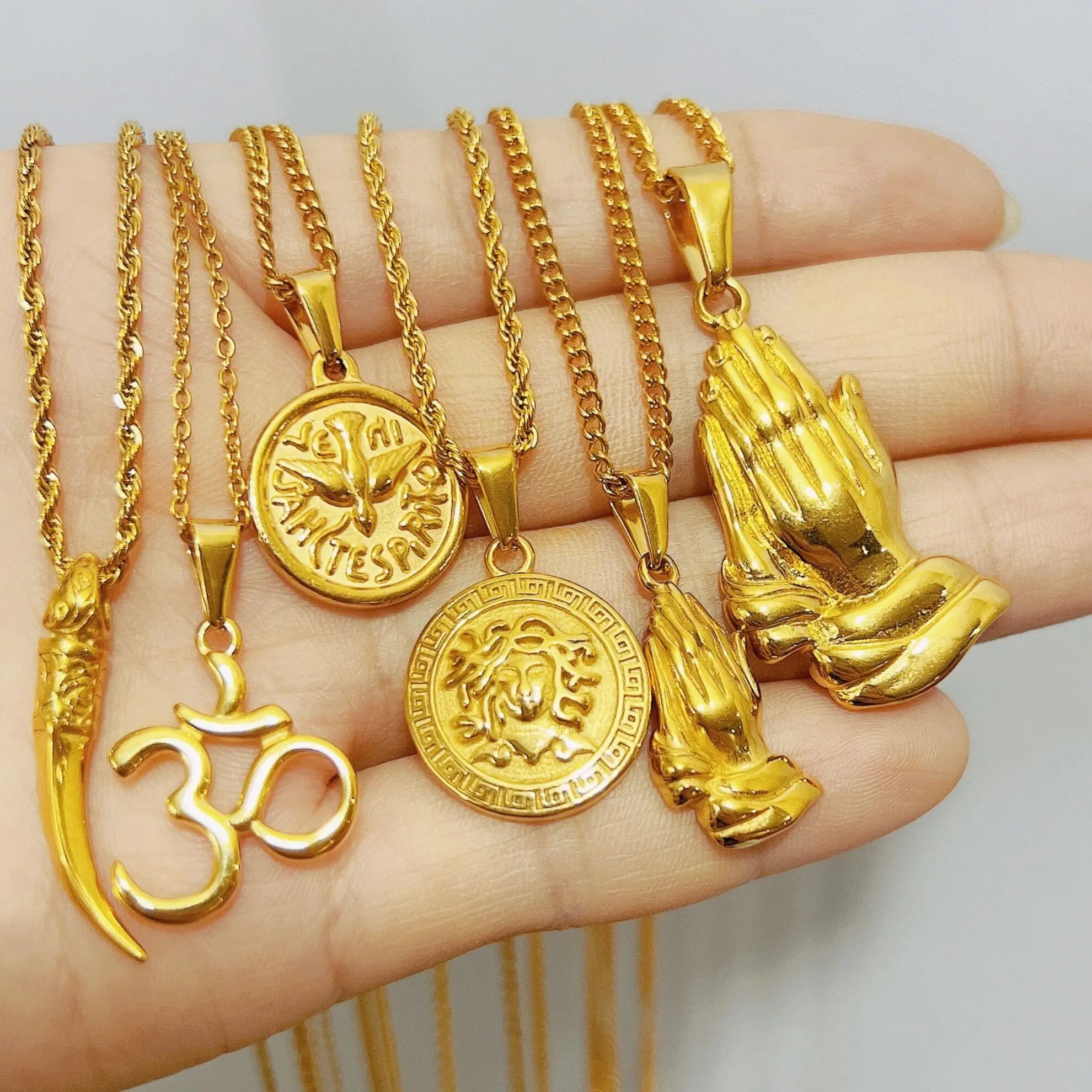 Pendentifs Fabrication Bijoux Lot De 120 Breloques En Acier Inoxydable UNICRAFTALE - 20 Modèles (cœur, Croix, étoile, Fleur...) Pour Création De Bijoux DIY Kit Fabrication Bijoux DIY