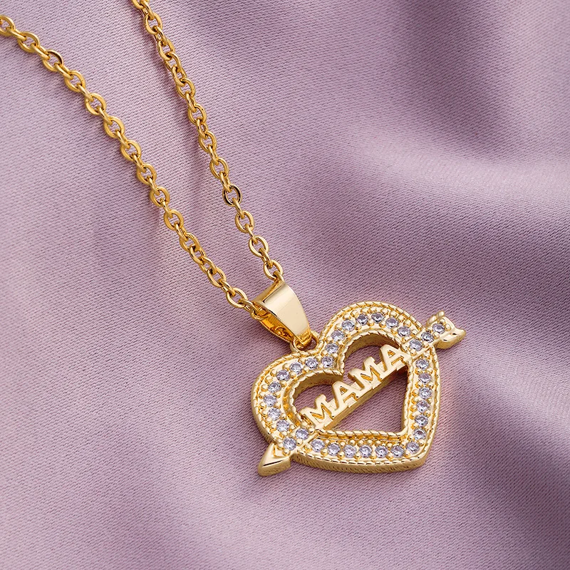 MOM Necklace