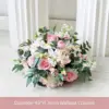 Sfera di fiori bianco-rosato