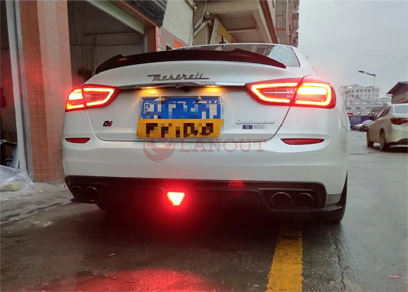 Difusor Traseiro para Maserati Quattroporte foto 4