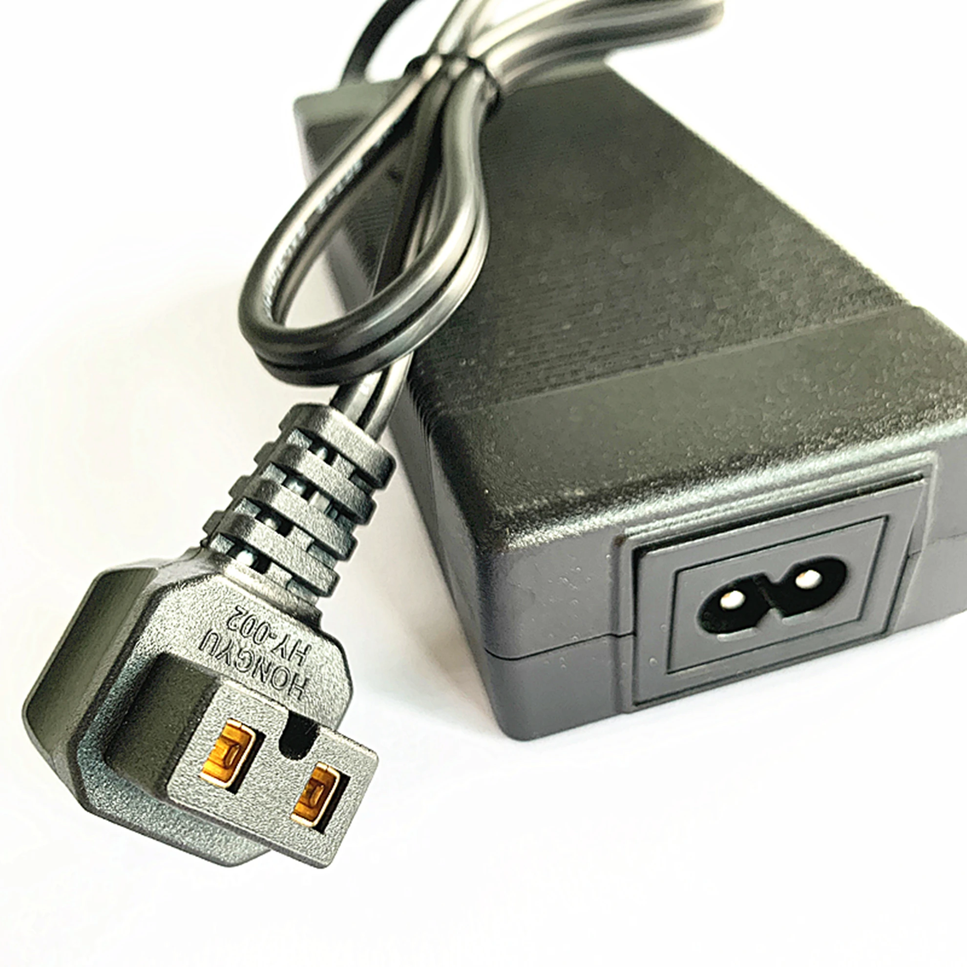 AC ADAPTOR ACアダプター P50ADT-194 AC100V レア 【公式通販】 AC ADAPTOR ACアダプター P50ADT-194 AC100V レア 【公式通販】