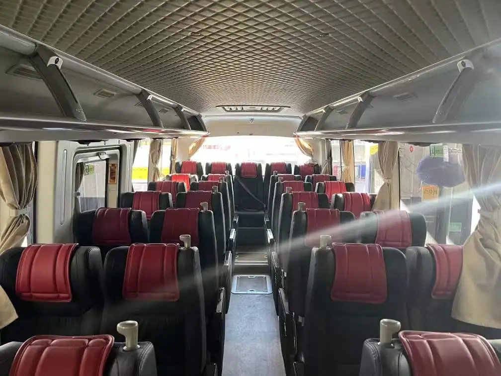 Foton BJ6122 Bus - Comfortable 42+1+1 Seats Passenger Coach
