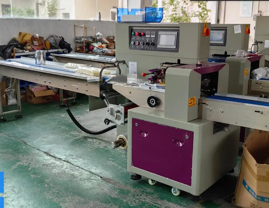 Машина для упаковки подушек автоматическая машина пиццы хлебный торт бисквитная