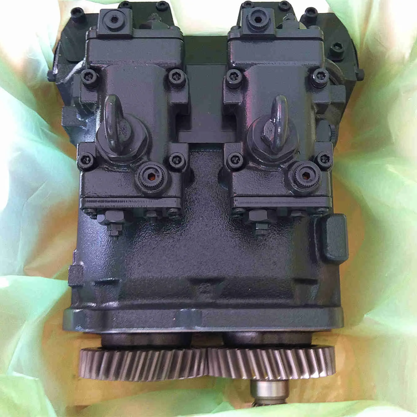 HPV102 HPV118 ZX210-3 EX220-5 ZX280LC Excavator Parts