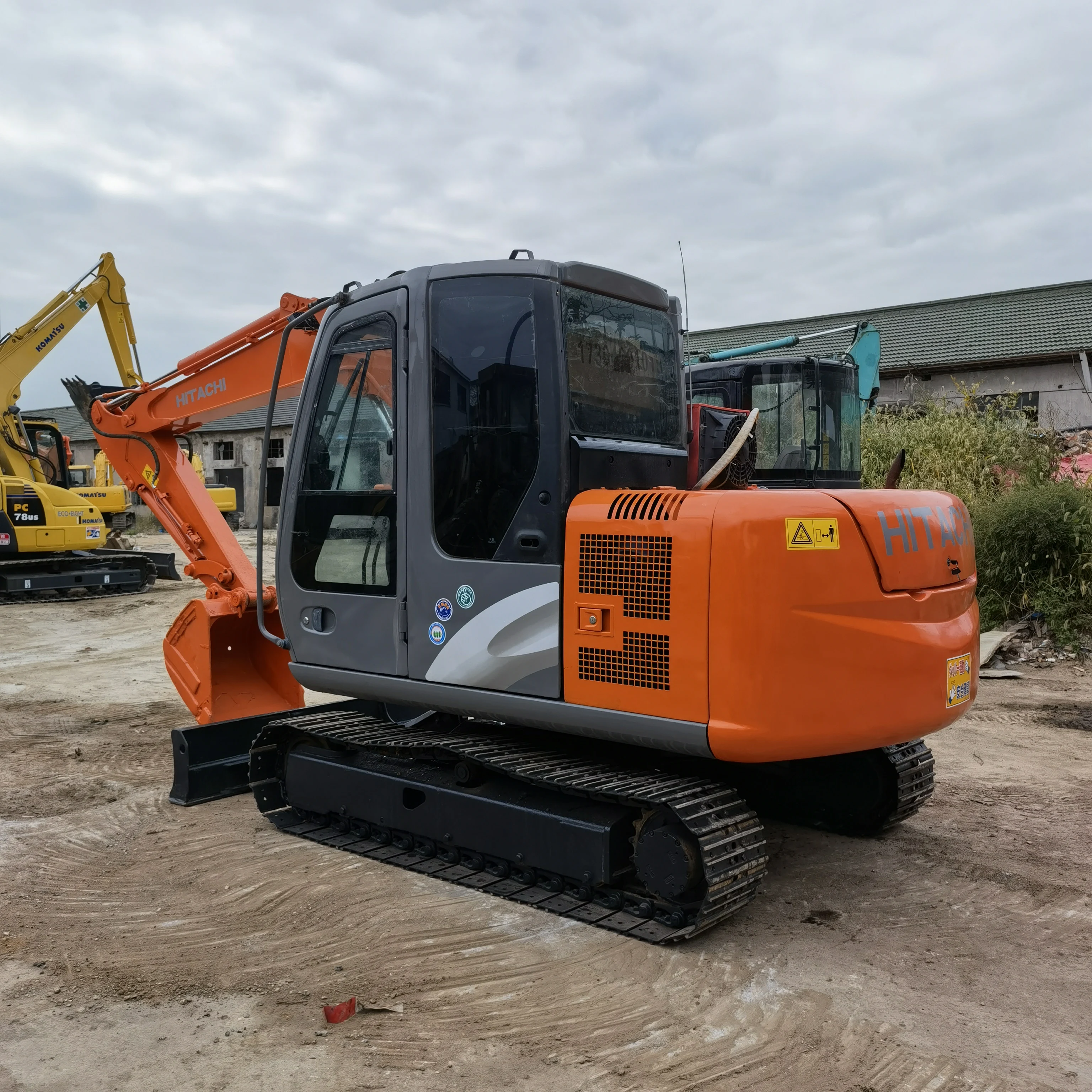 少し豊富な贈り物 Mini 60 ZX ZX60/ Hitachi Used Excavator Hand Second Sale for 鍵盤楽器