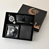 M3107: billetera negra, reloj, gafas de sol, bolígrafo, rosario, contador de dedos.