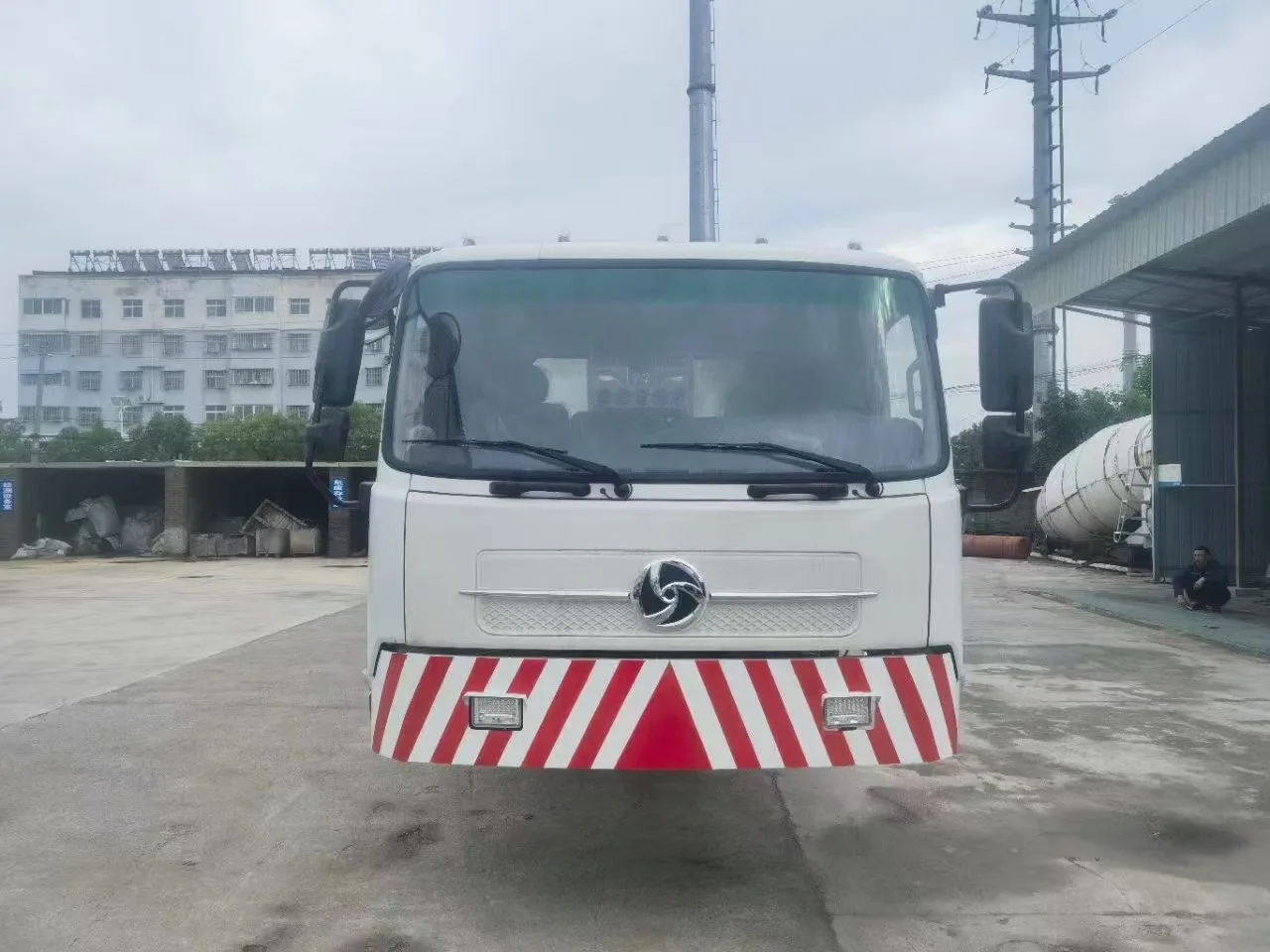 product customized diesel fuel mobile cement mixer truck two way driving manual or automatic options dedicated for tunnel production173-5