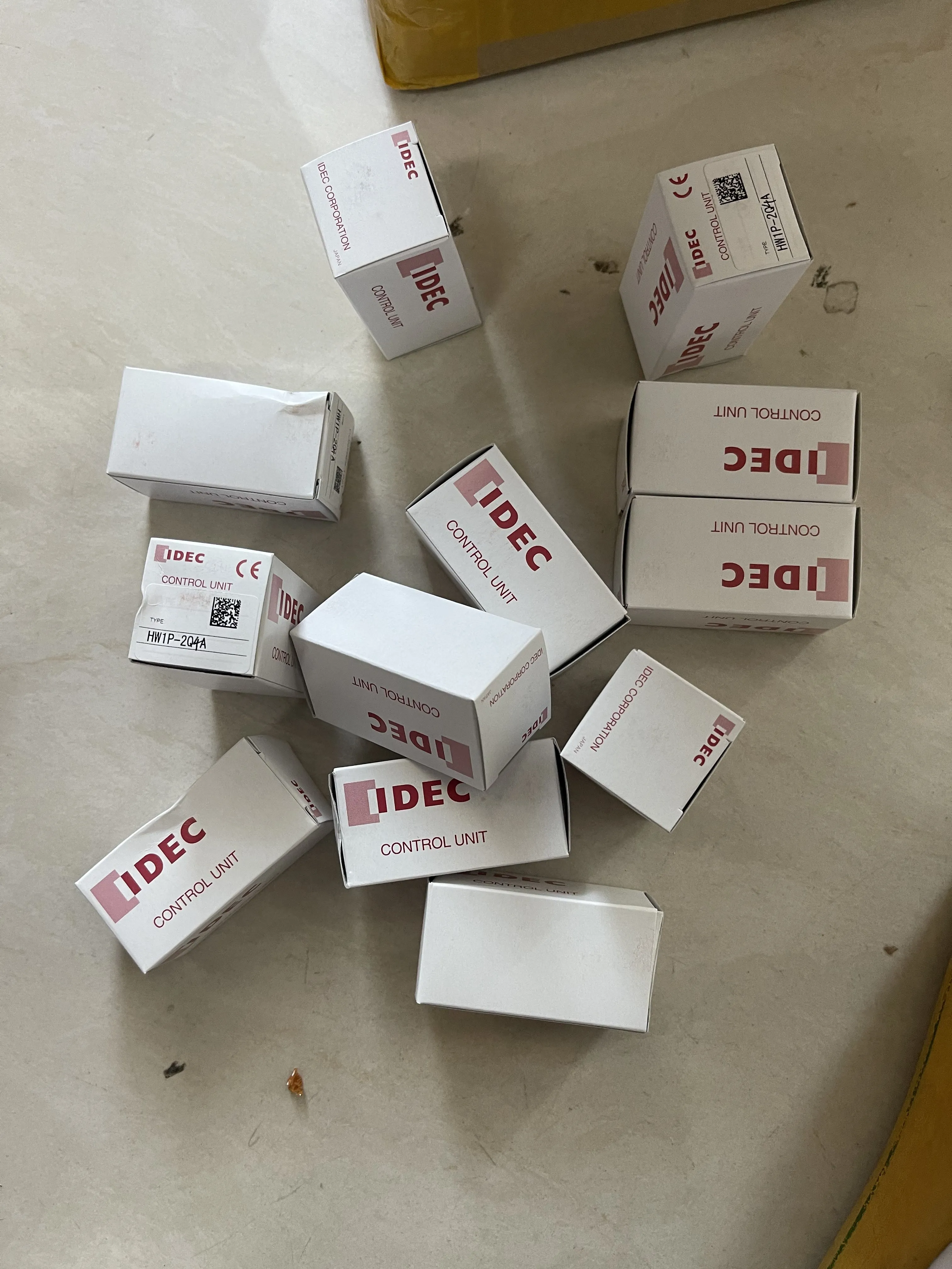 IDEC Control Unit Relay HW1P-204A IDEC Control Unit Relay HW1P-204A