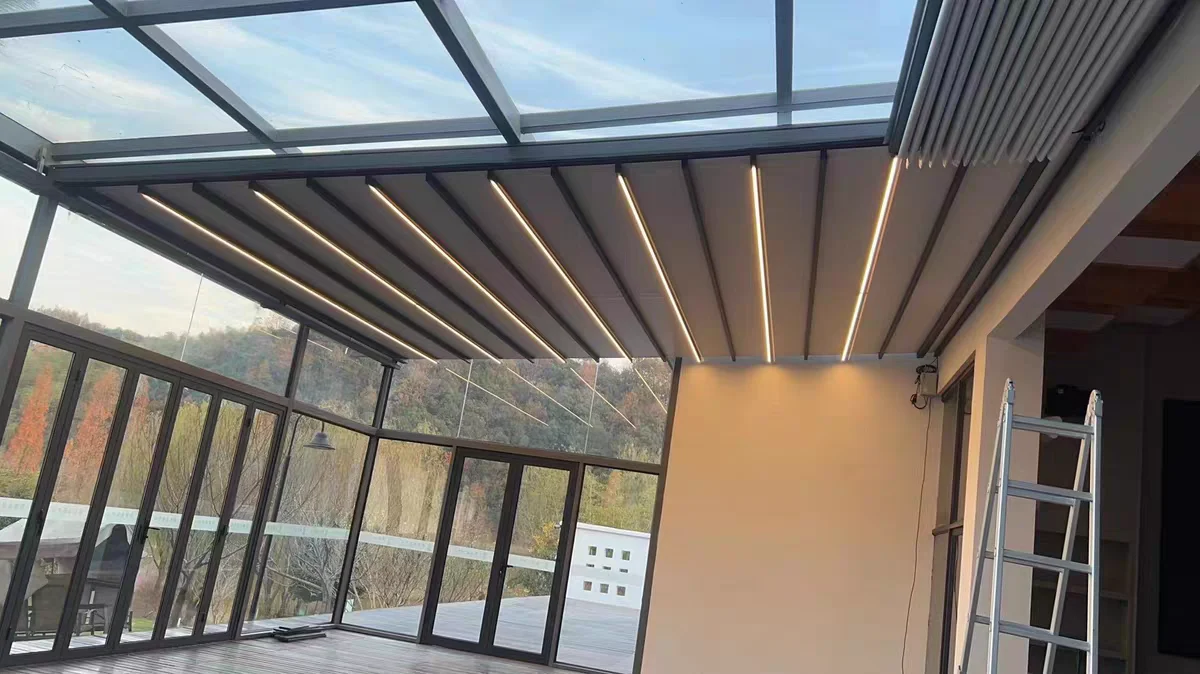 Automatic Wind Sun Rain Sensor Retractable Awning Pergola Outdoor Terrace Sliding Shades Retractable Roof