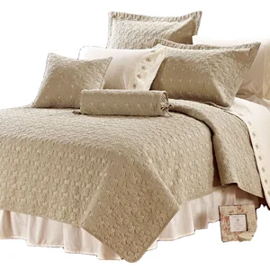 China Manufacturer Embroidery Design Quilts 100% Cotton  Bedding Bedspread with Filling