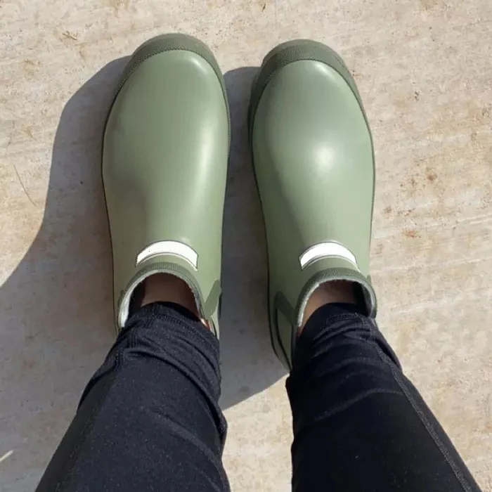 Оптовая продажа, модные женские резиновые сапоги до лодыжки, высококачественные женские сапоги Челси с индивидуальным принтом, эластичные сапоги для сада