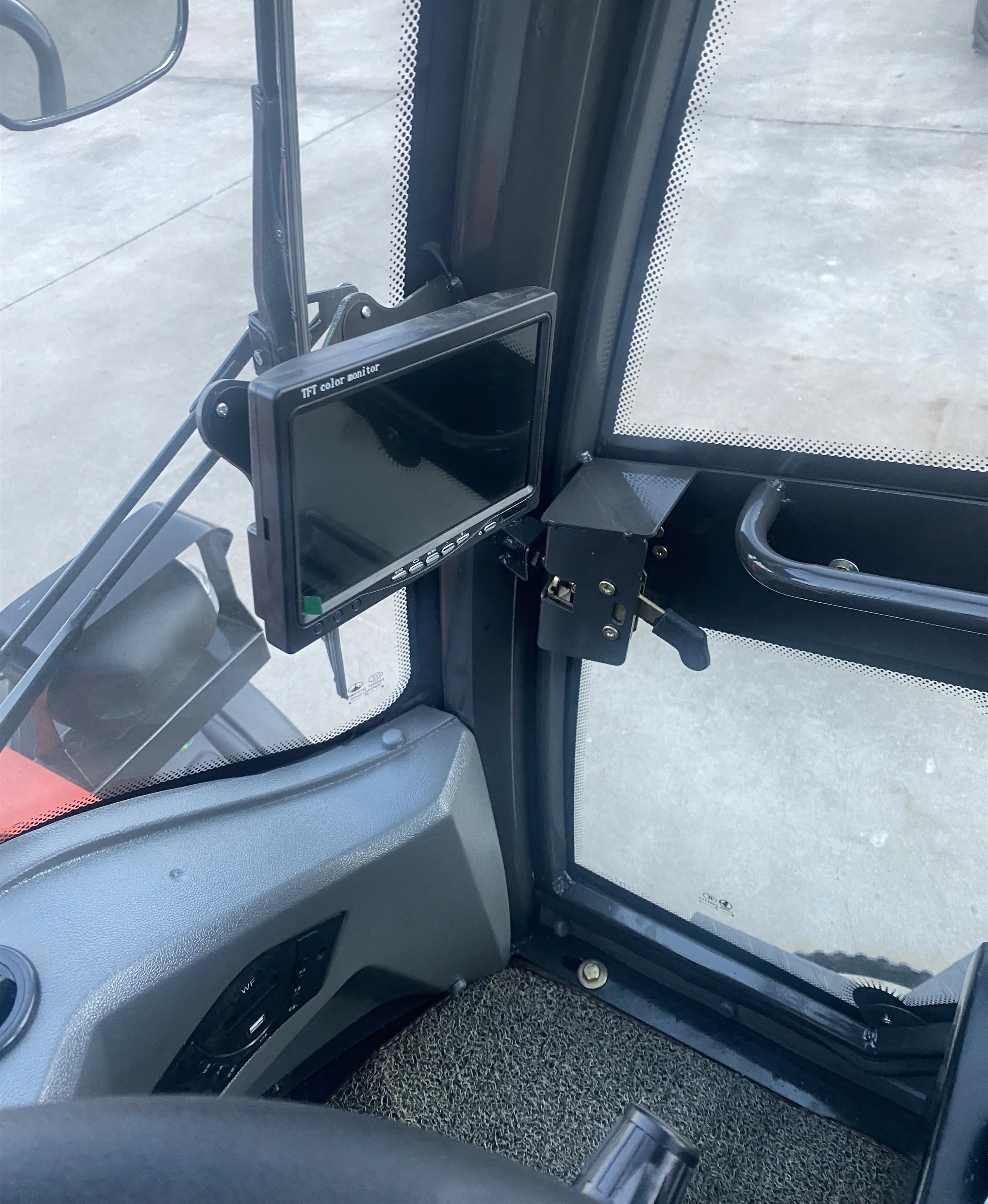 Telescopic loader 5.jpg