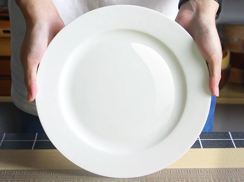 Custom Logo Bone China Plates In Bulk Modern White Ceramic Dish Plates