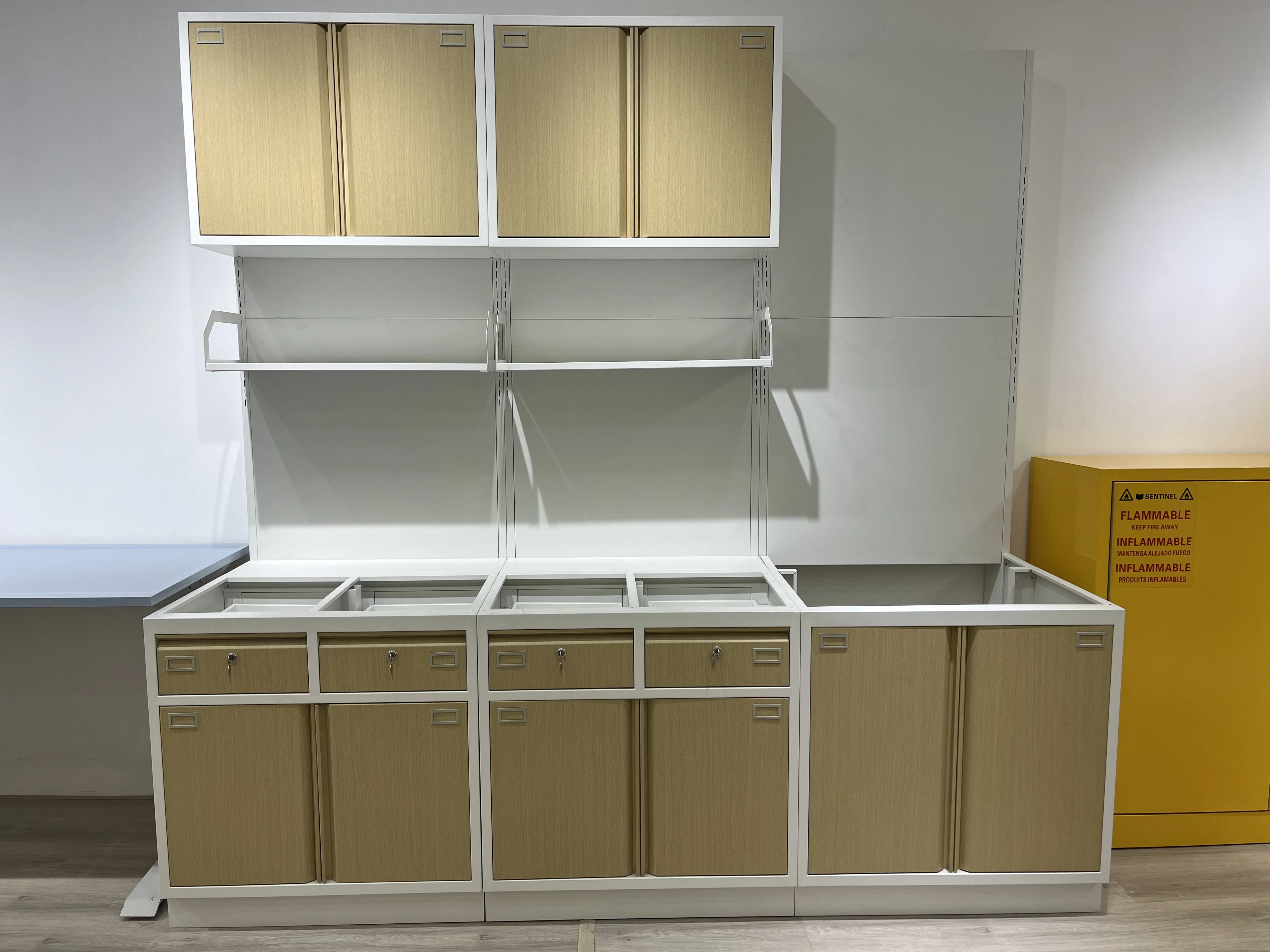 304 Stainless Steel Lab Fume Hood with All Steel Construction and Customizable Size for Chemical Institutes