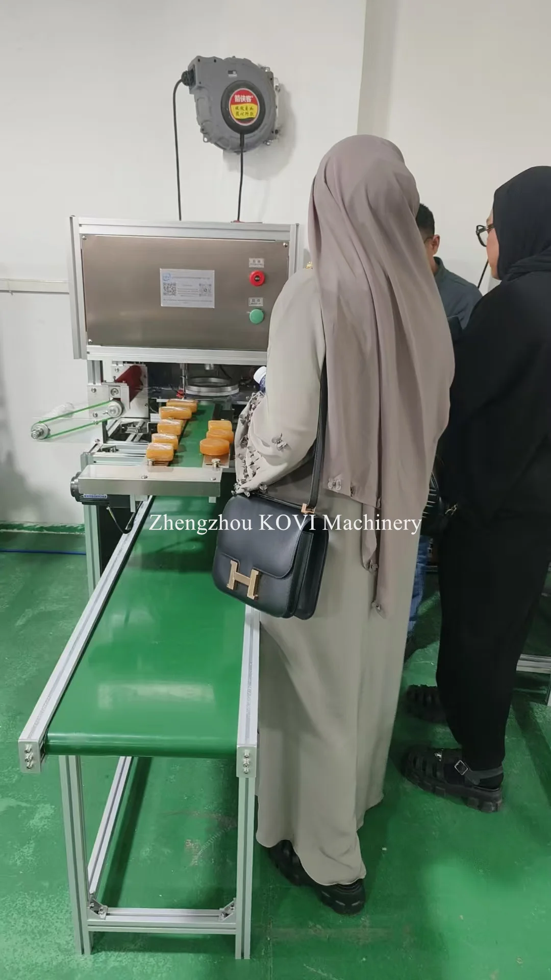 石鹸包装機自動ストレッチフィルム石鹸シュリンク包装機| Alibaba.com