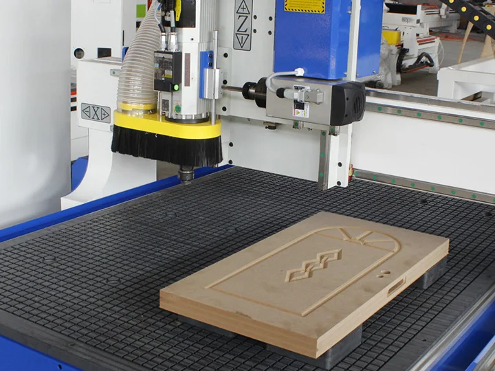 Linear ATC CNC Wood Router with SYNTEC Control System