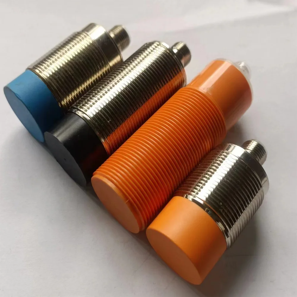 30mm proximity sensor PL80A  1003865PL8OA  PL80A  P250  PL20A PL30A P250F light switch proximity sensor