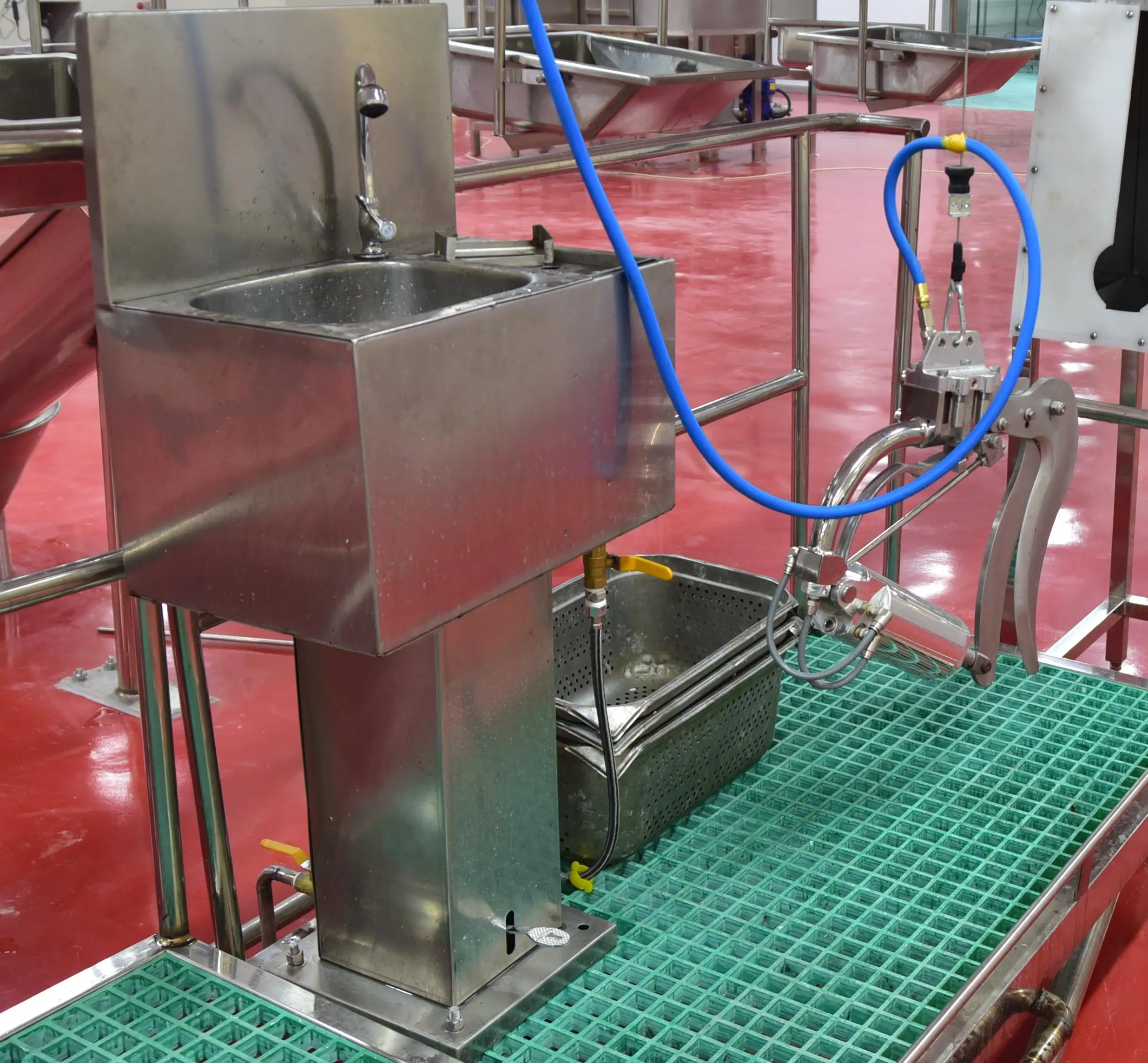Halal cattle slaughterhouse stainless steel wash basin knife sterilizer