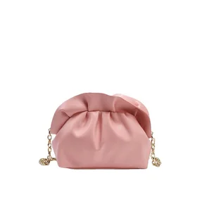 Custom Logo Trendy Classic Ladies Purses Handbags Design Fashion Chain Shoulder Crossbody Bags for Women