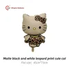 Gatto carino con stampa leopardata in bianco e nero opaco