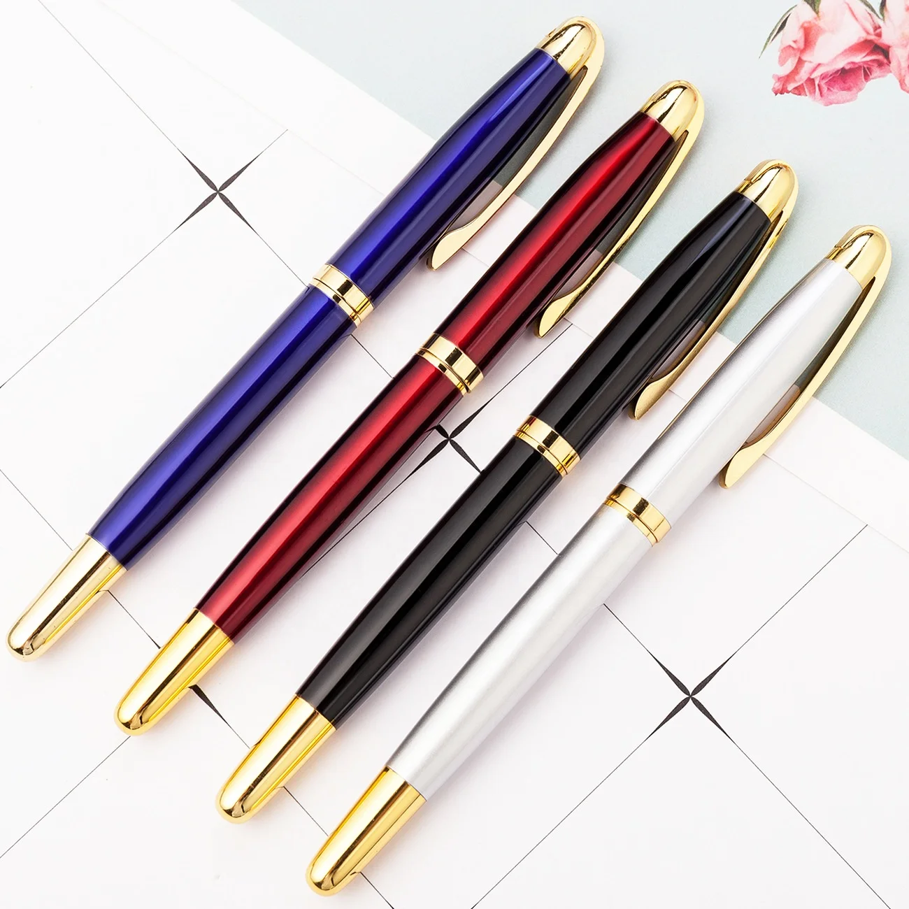 Personalized Black Twisty Gel Pen with Customized Logo 0.5mm Writing Width Metal Material in Stock for Advertising