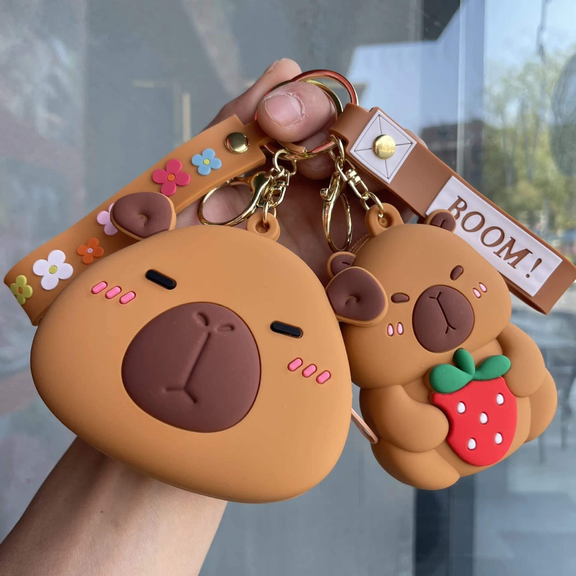 Cute Capibala Silicone Coin Purse Keychain Small Purse with