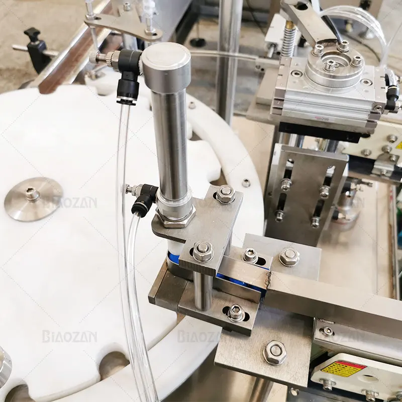 
Alibaba, золотой поставщик, 20 мл, автоматическая машина для наполнения и закупорки жидких электронных бутылок 