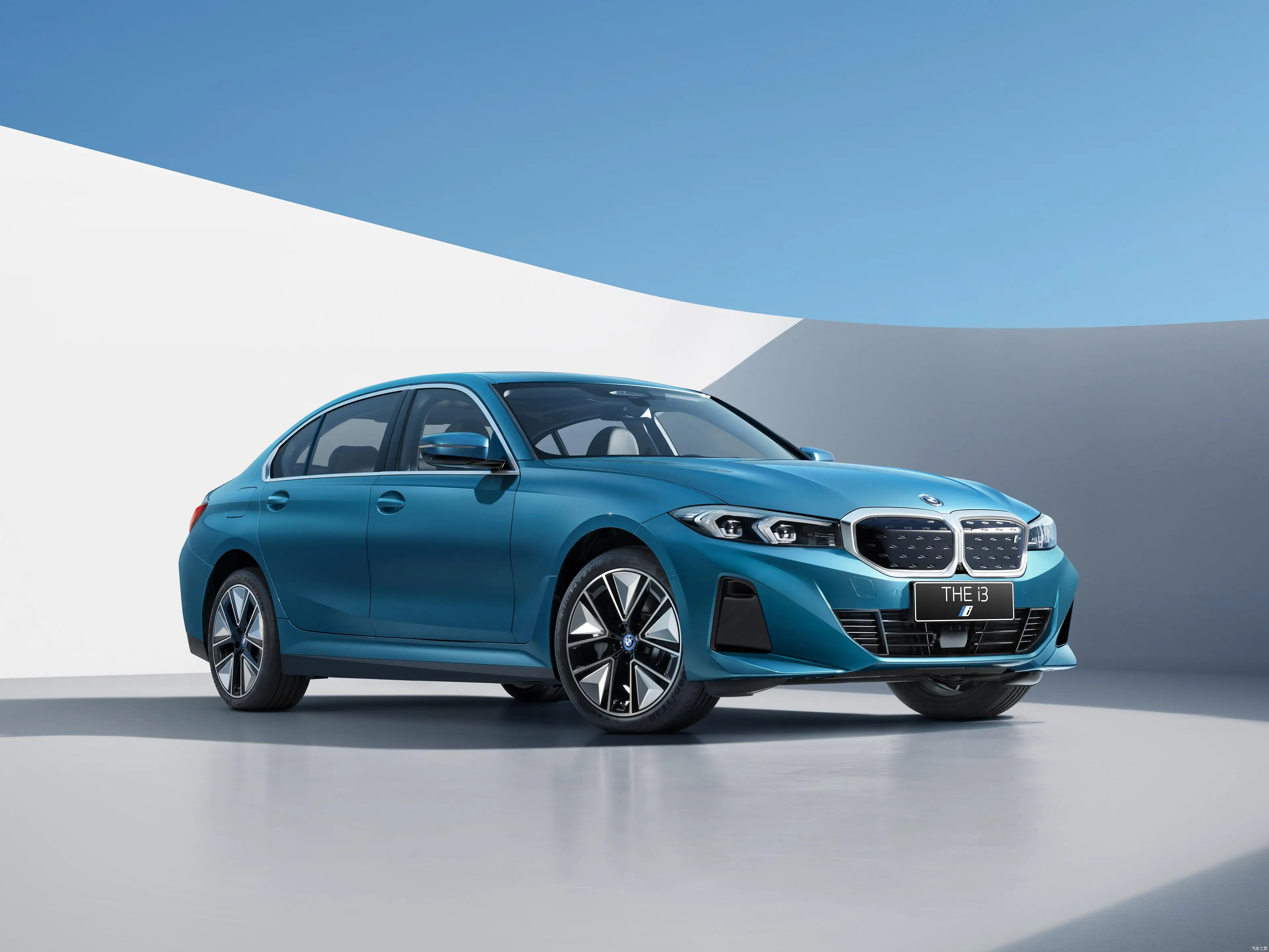 Полностью л. BMW i3 2022. BMW i3 EDRIVE 35l. БМВ седан 2022. BMW 3 g20 2022.