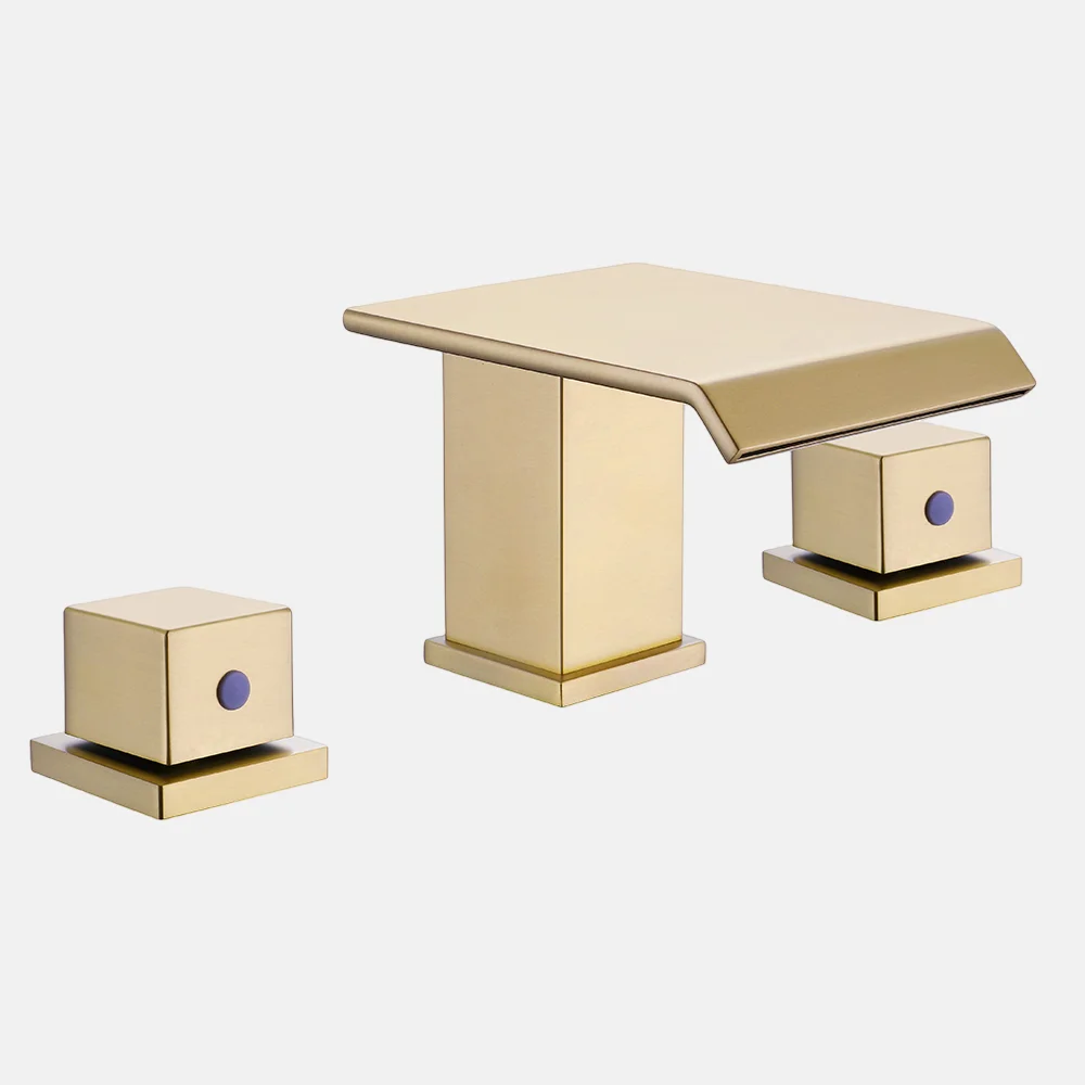 3 holes bathtub faucets