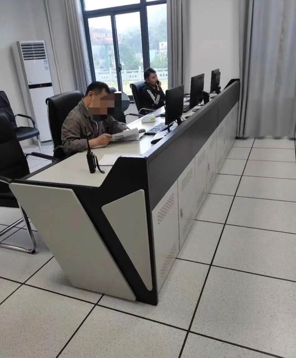 Monitoring Console Operation Console Command Center Dispatch Desk Workbench