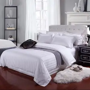 300 TC Cotton Eco-Friendly Machine Washable Modern Stripe Duvet Cover for Home & Hotel Use