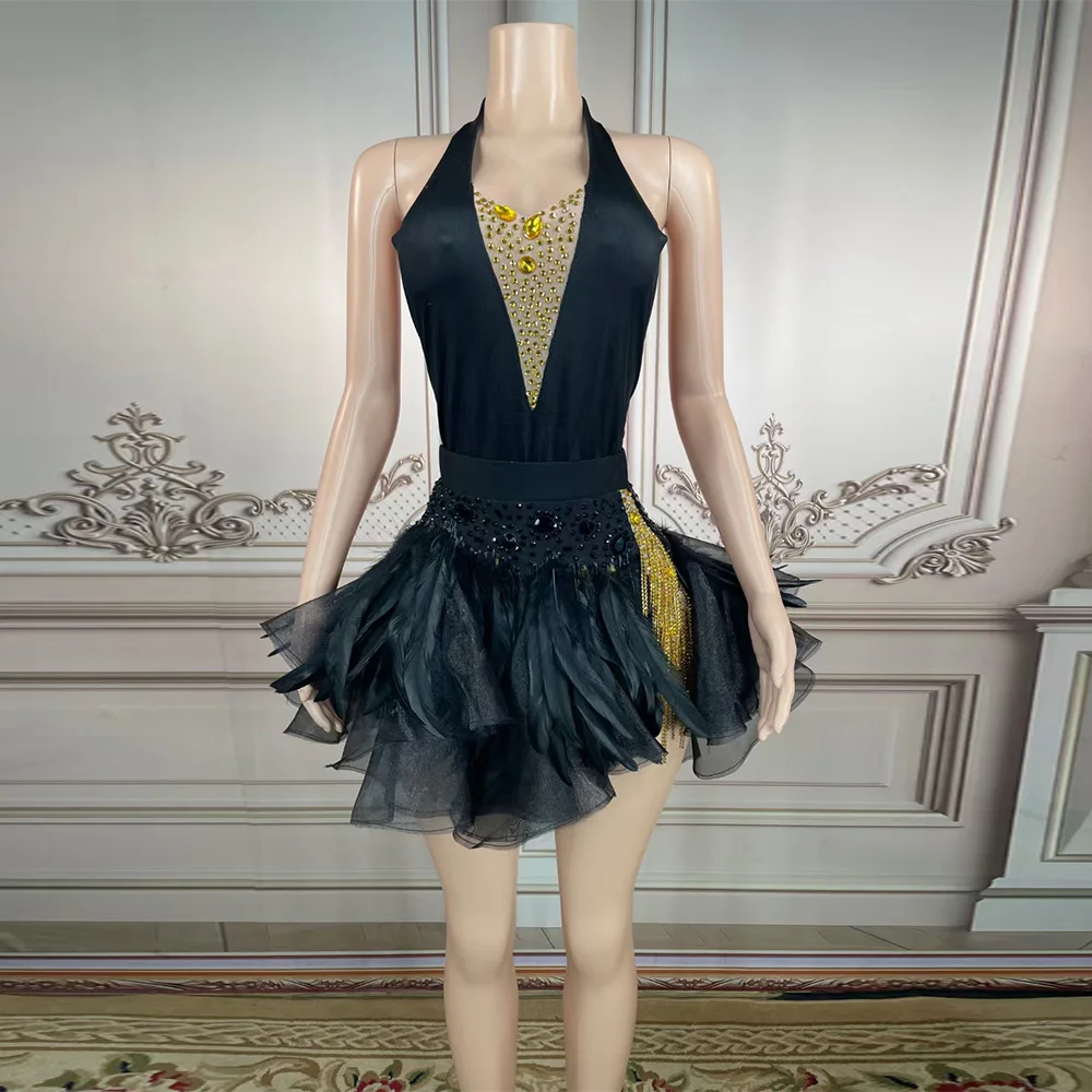 AD1446 Sexy Black Girls New Arrival Beaded Embroidery Women Homecoming Gowns  Black Velvet Short Prom Dresses With Side Train| Alibaba.com