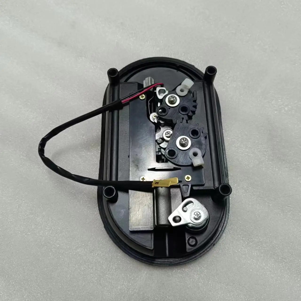 Chineses Factory Price Bus Spare Parts Bus Auto Door Lock Kinglong Bus Luggage Door Lock for Yutong