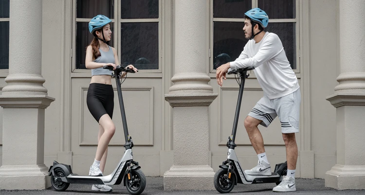H&O H60 High Quality Cheap Fast Moped E Scooter 350W Inch