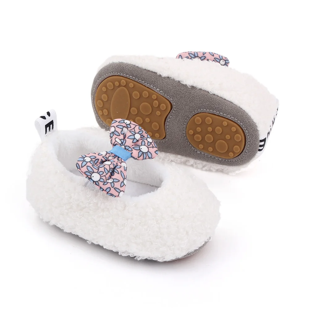 Autumn and Winter 0-1 Year Old Baby Solid Color Fluffy Cute Bow Warm Soft Soled Cotton Shoes details