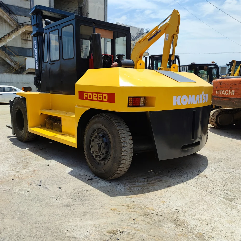日本製 中古 Komatsu FD250 フォークリフト 25トン CE BV認証 1年保証