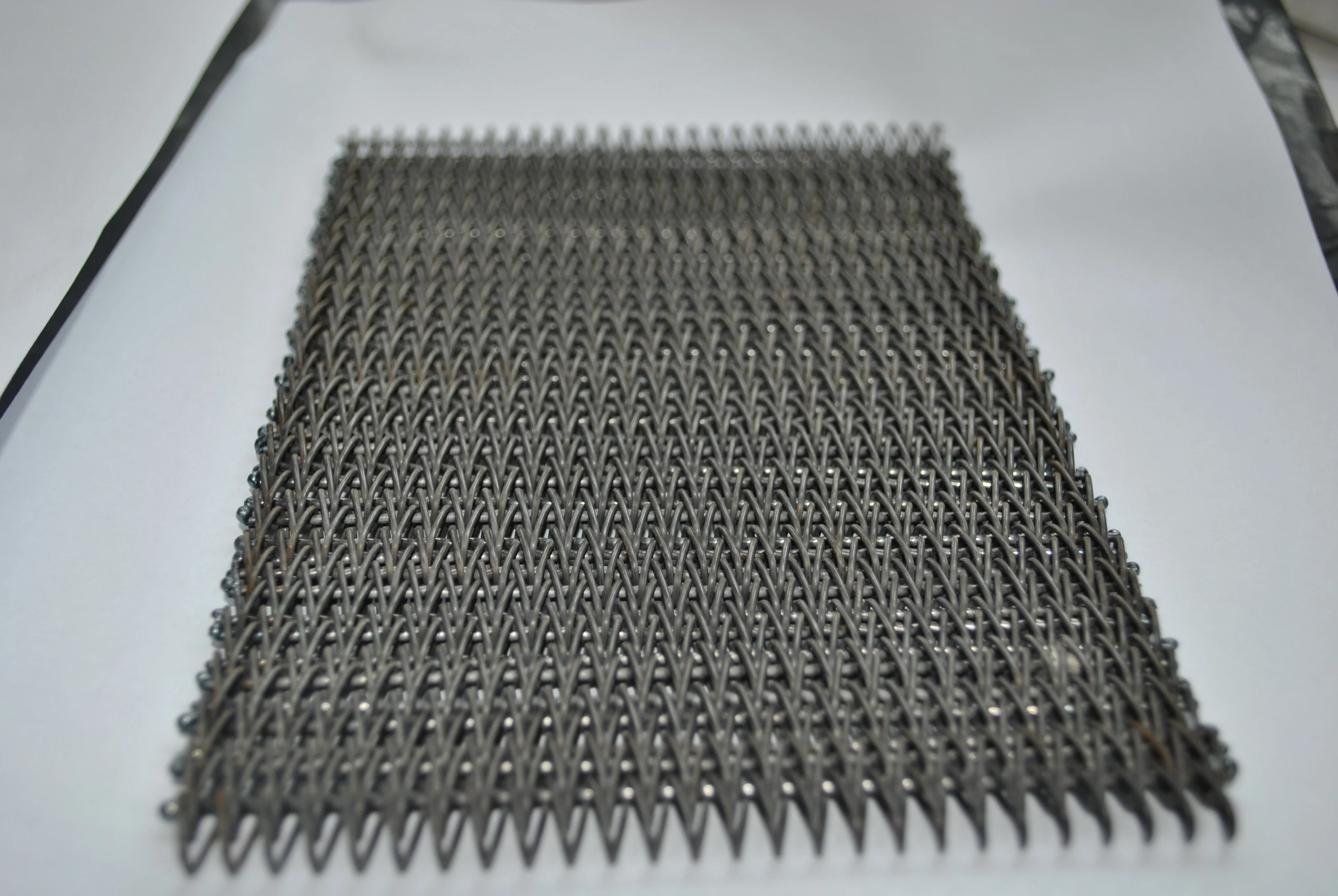 High Temperature Resistant Compound Balanced Wire Mesh Conveyor Belt