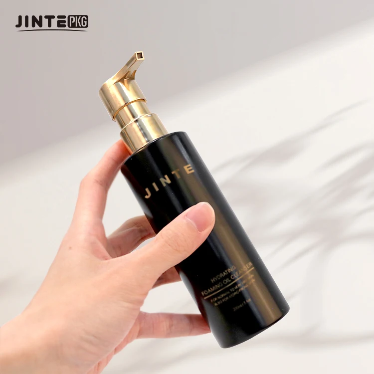 200ml Matte Black Plastic Cosmetic Packaging PET Bottle With Gold Pump for Shower Gel Body Lotion