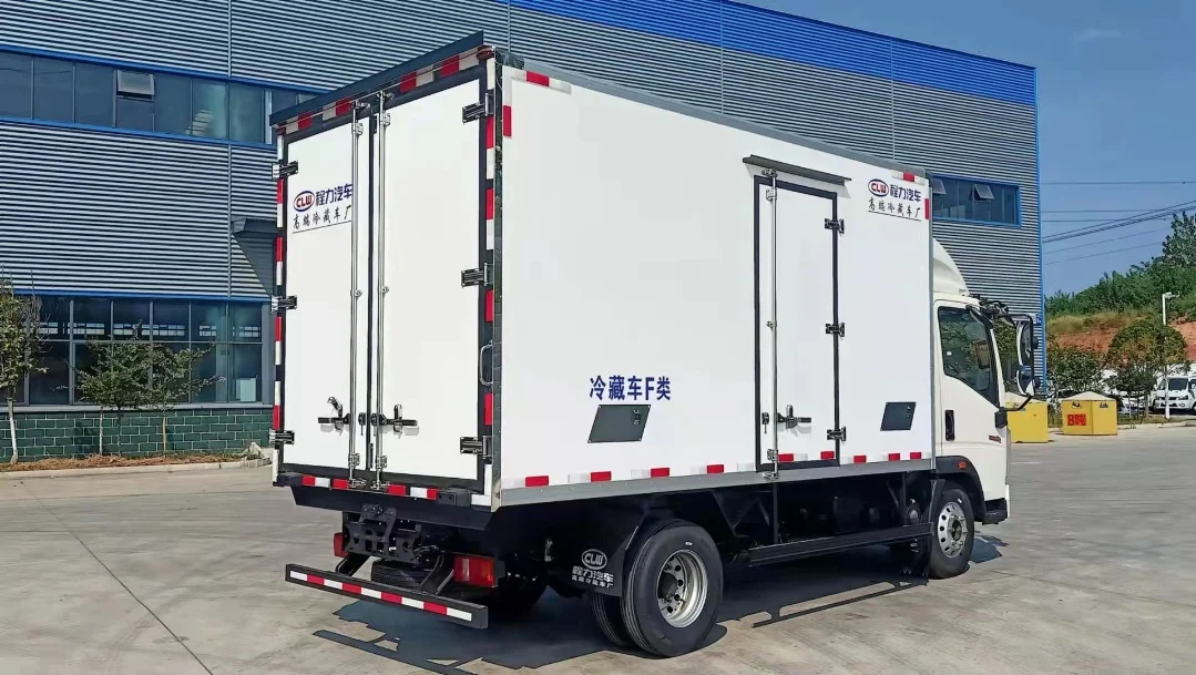 product direct sale small cargo van double cabin refrigerator new diesel manual transmission food ice cream refrigerated truck for ghana-4