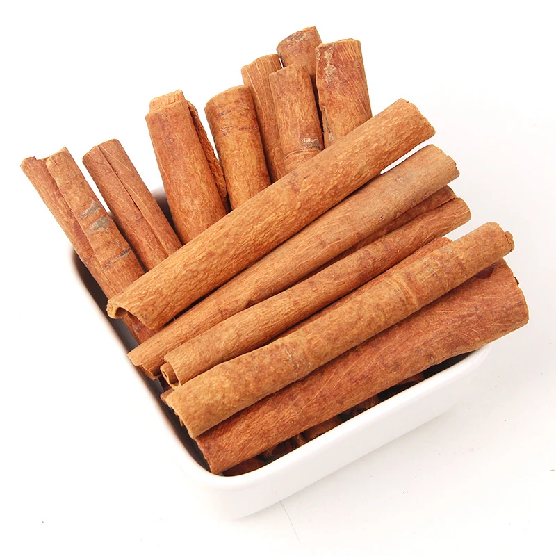 Wholesale High Quality Peeling Cinnamon Sticks Edible Organic Good Smell Cinnamon Rolls for Tea Wine Herbal Tea and Decoration
