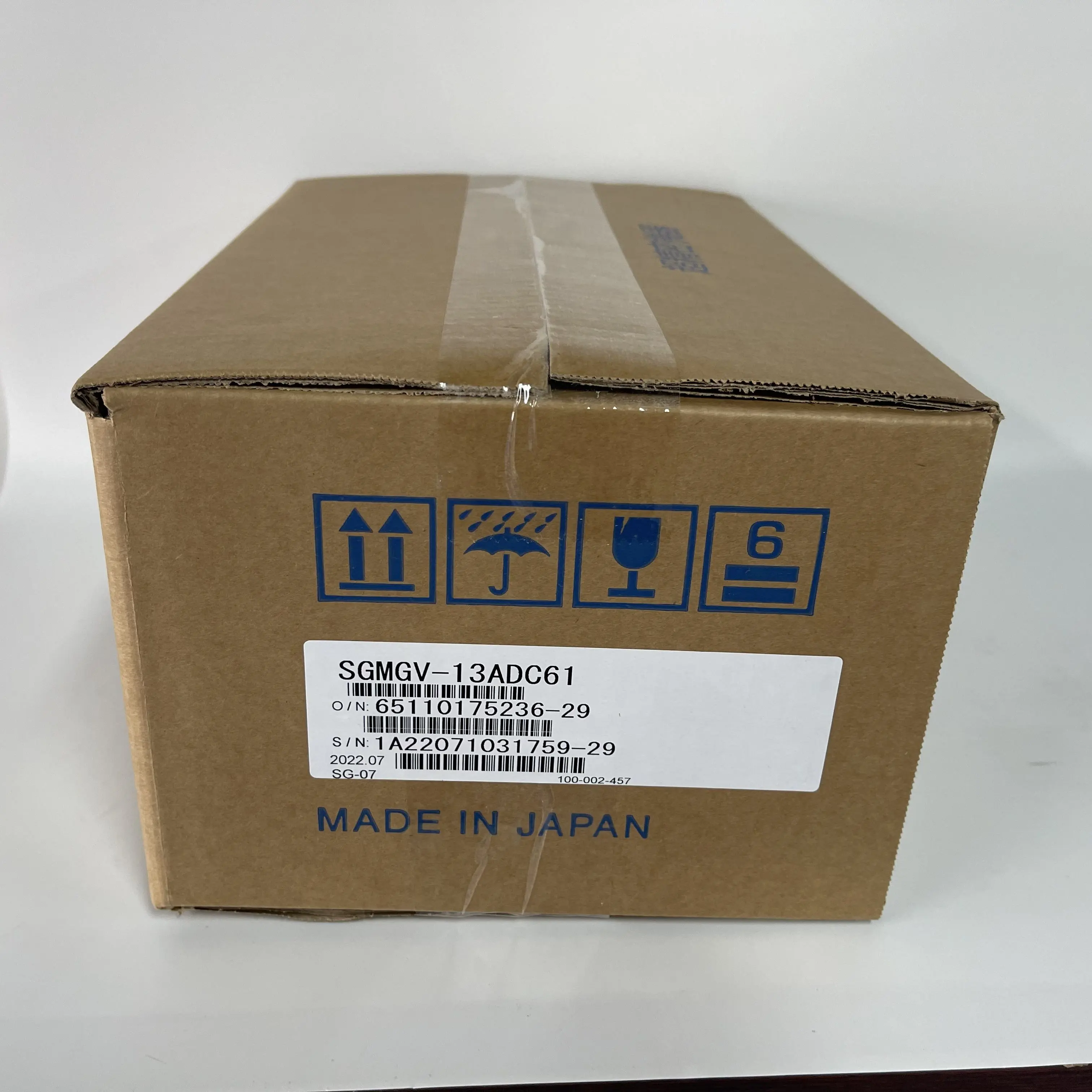 Yaskawa AC Servo Motor SGMGV-13ADC61 Yaskawa AC Servo Motor SGMGV-13ADC61