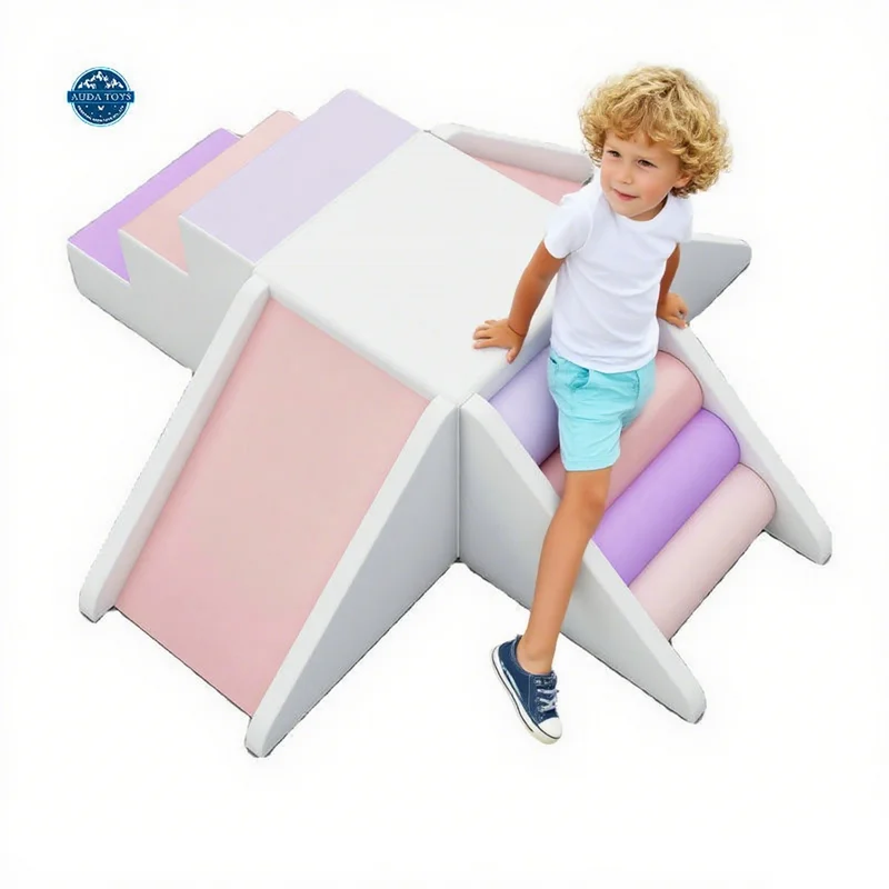 Zona de juegos infantiles de espuma suave para interiores pastel