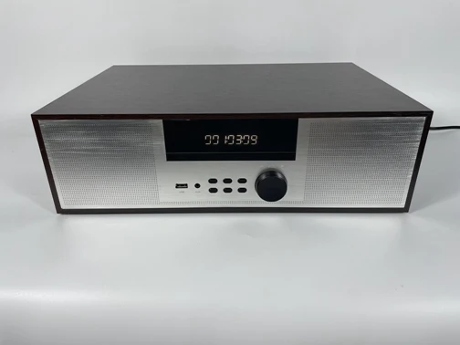 Wooden Retro Style Wireless CD Shelf System with FM Radio