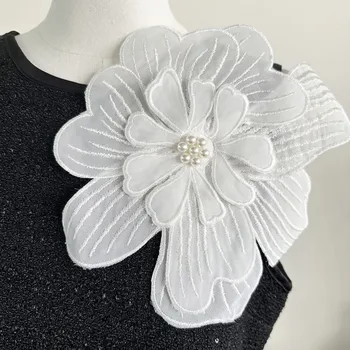 3D Floral Lace Accessory Fashion Style Corsage Applique Fabric Flower Patch with Beads for Dresses Bridal Accessories