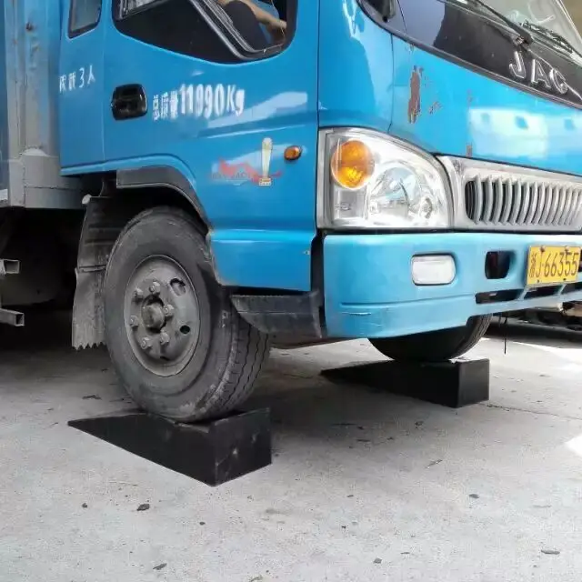 Loading Rubber Ramps for Car Steps Parking Garage Threshold Ramp Car Lifting Loading Ramp manufacture