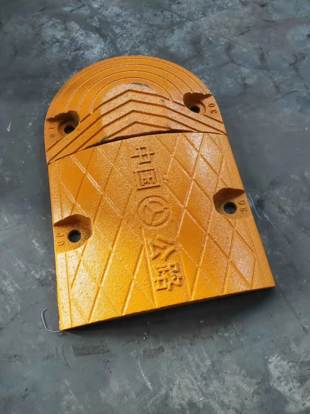 Дорожная дорога, улица, жилой гараж, подъездная дорожка, сверхпрочный дорожный барьер, скоростной барьер, резиновый скоростной разрушитель, губы, дорожные удары для продажи