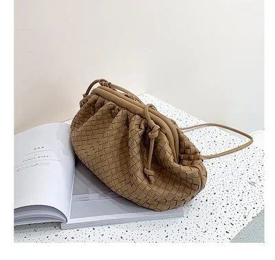 2022 Dumpling Crescent Moon Small Hand Bags Women Tote Bag Clutch Crossbody Bag